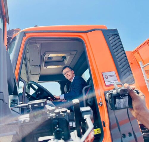 AFD-ADDS-OVD-Un camion flambant neuf et 2 bennes de 20 m3 chacune pour renforcer l’OVD (33)